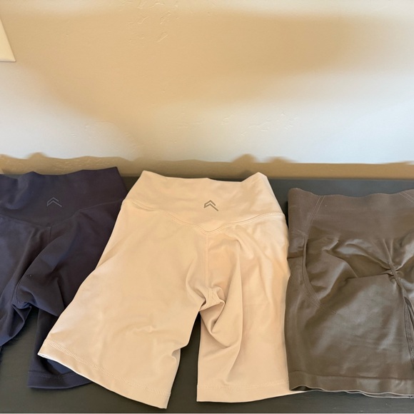 Oner Active Set of Three Biker Shorts in Neutral Tones - Picture 2 of 2